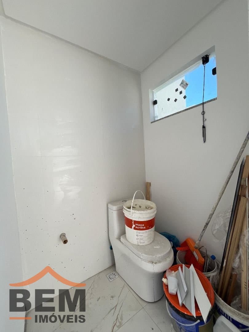 Sobrado para Venda com 3 quartos e 172m² no bairro Dom Bosco, em Itajaí