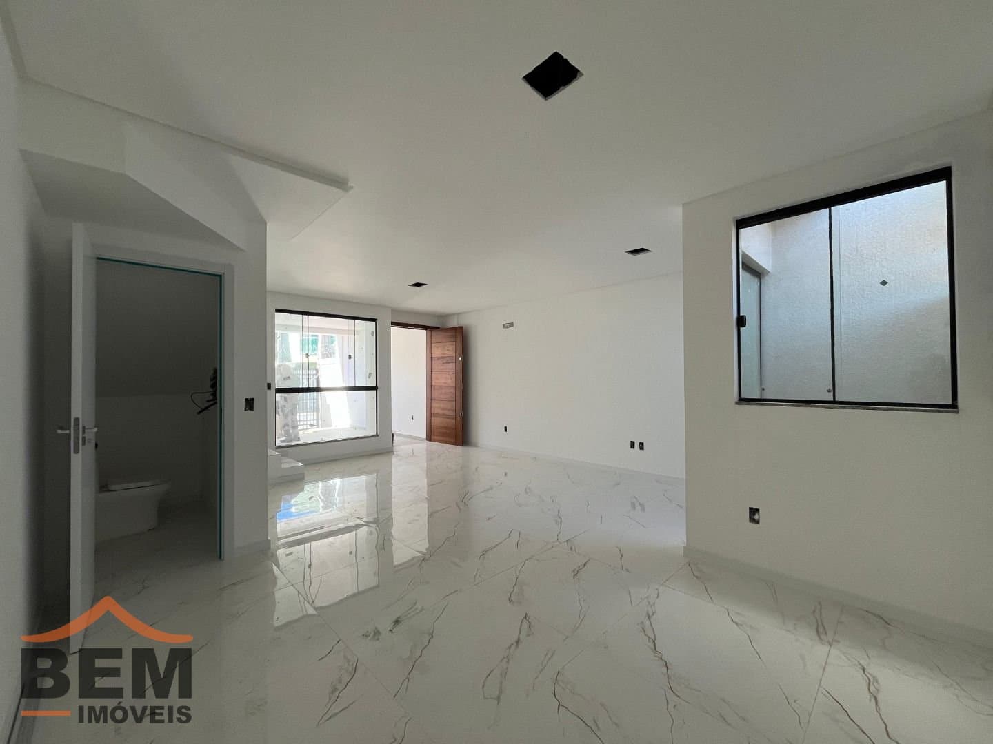 Sobrado para Venda com 3 quartos e 172m² no bairro Dom Bosco, em Itajaí