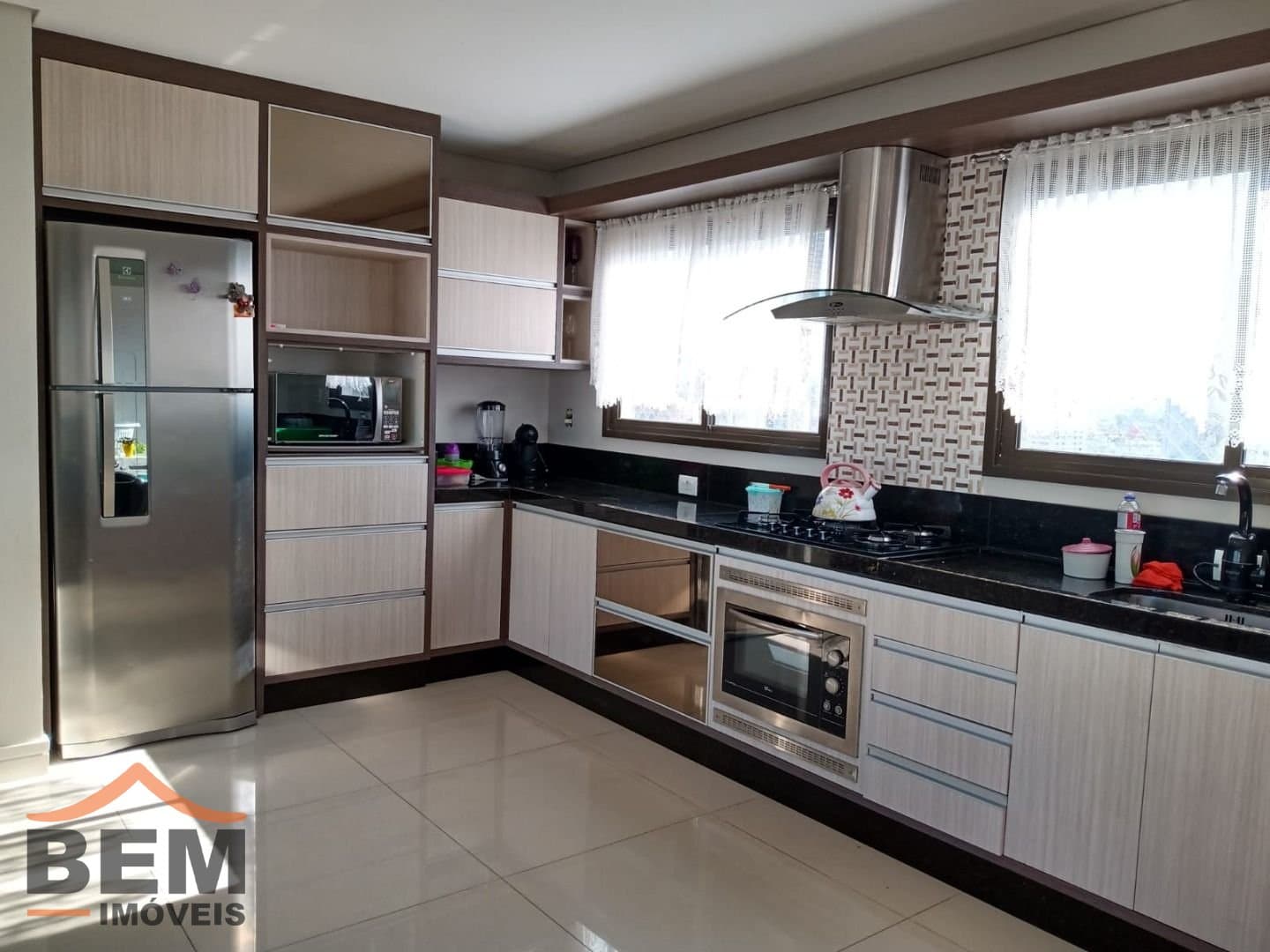 Apartamento para Venda com 3 quartos e 145m² no bairro Centro, em Itajaí