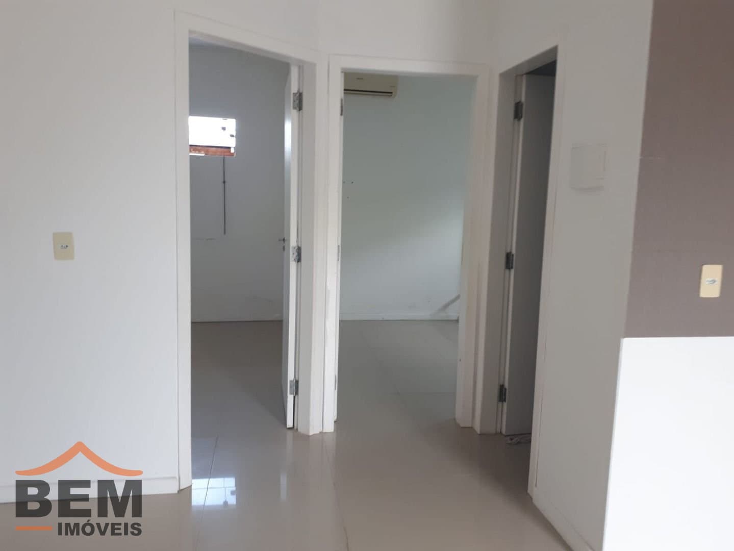 Salas/Conjuntos para Locação com 60m² no bairro Santa Regina, em Itajaí