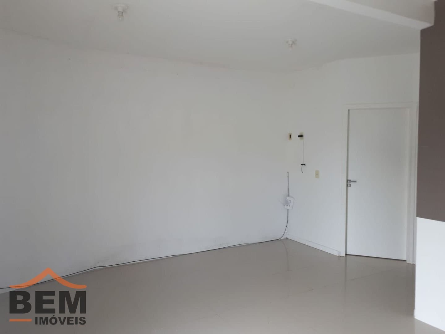 Salas/Conjuntos para Locação com 60m² no bairro Santa Regina, em Itajaí
