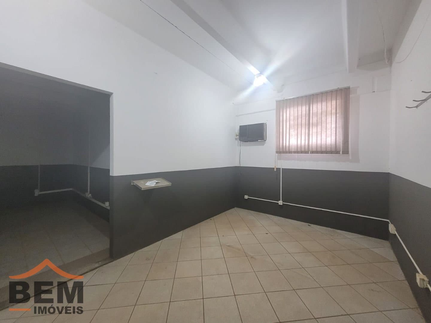 Galpão para Locação com 600m² no bairro Fazenda, em Itajaí