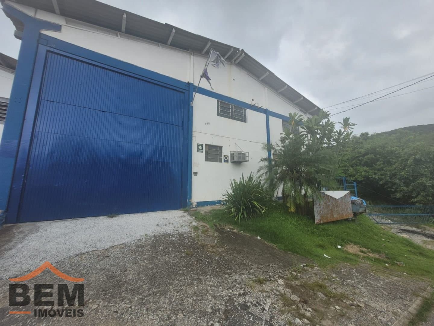 Galpão para Locação com 600m² no bairro Fazenda, em Itajaí