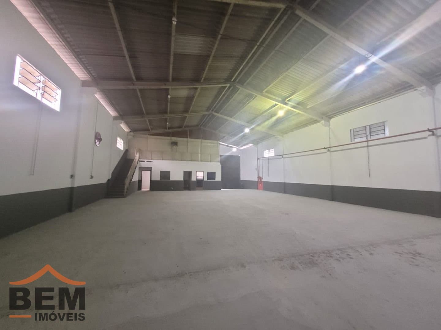 Galpão para Locação com 600m² no bairro Fazenda, em Itajaí