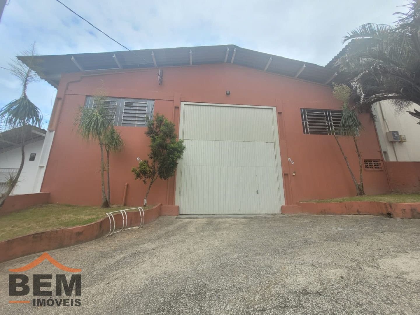 Galpão para Locação com 450m² no bairro Fazenda, em Itajaí