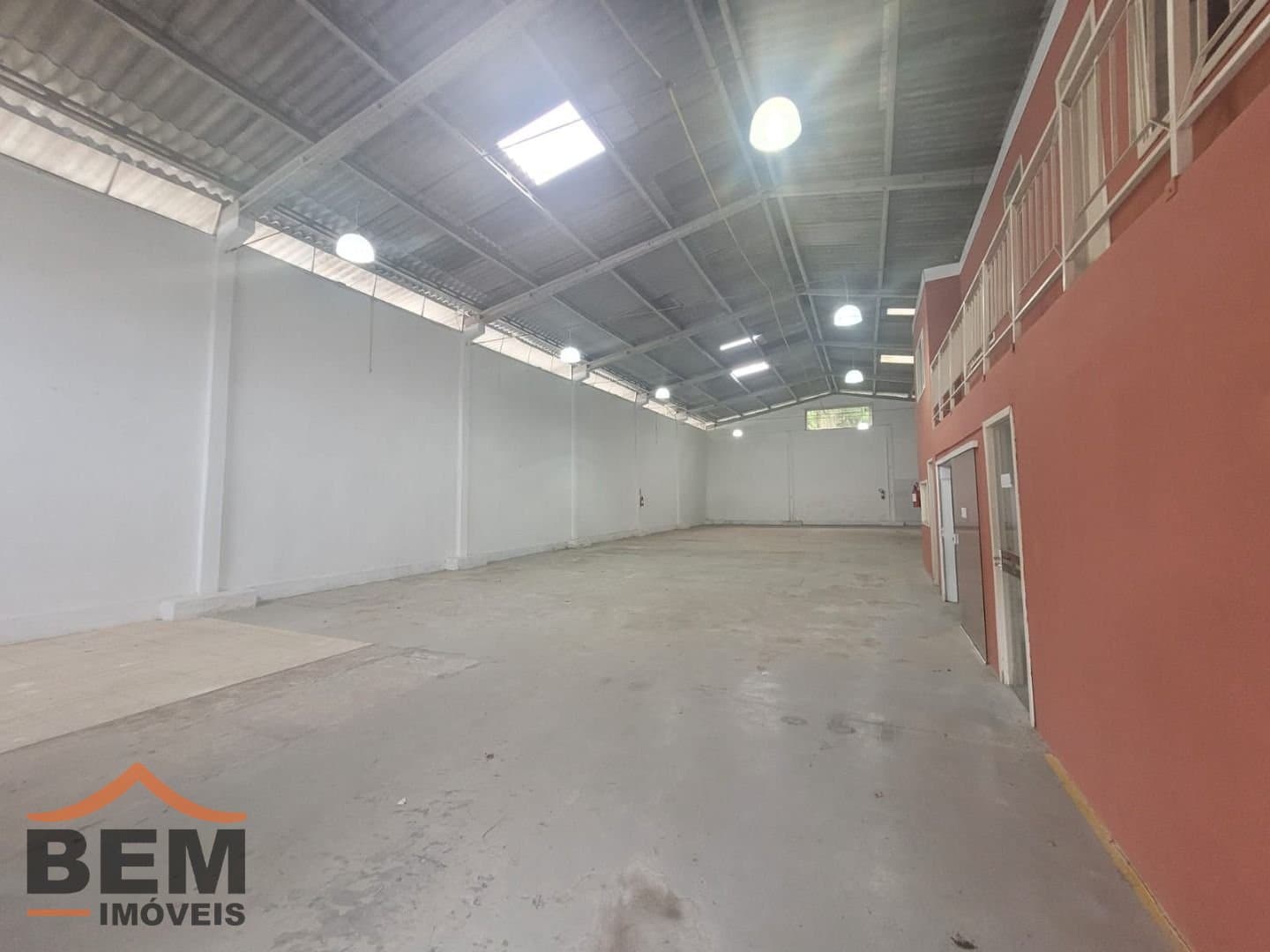 Galpão para Locação com 450m² no bairro Fazenda, em Itajaí