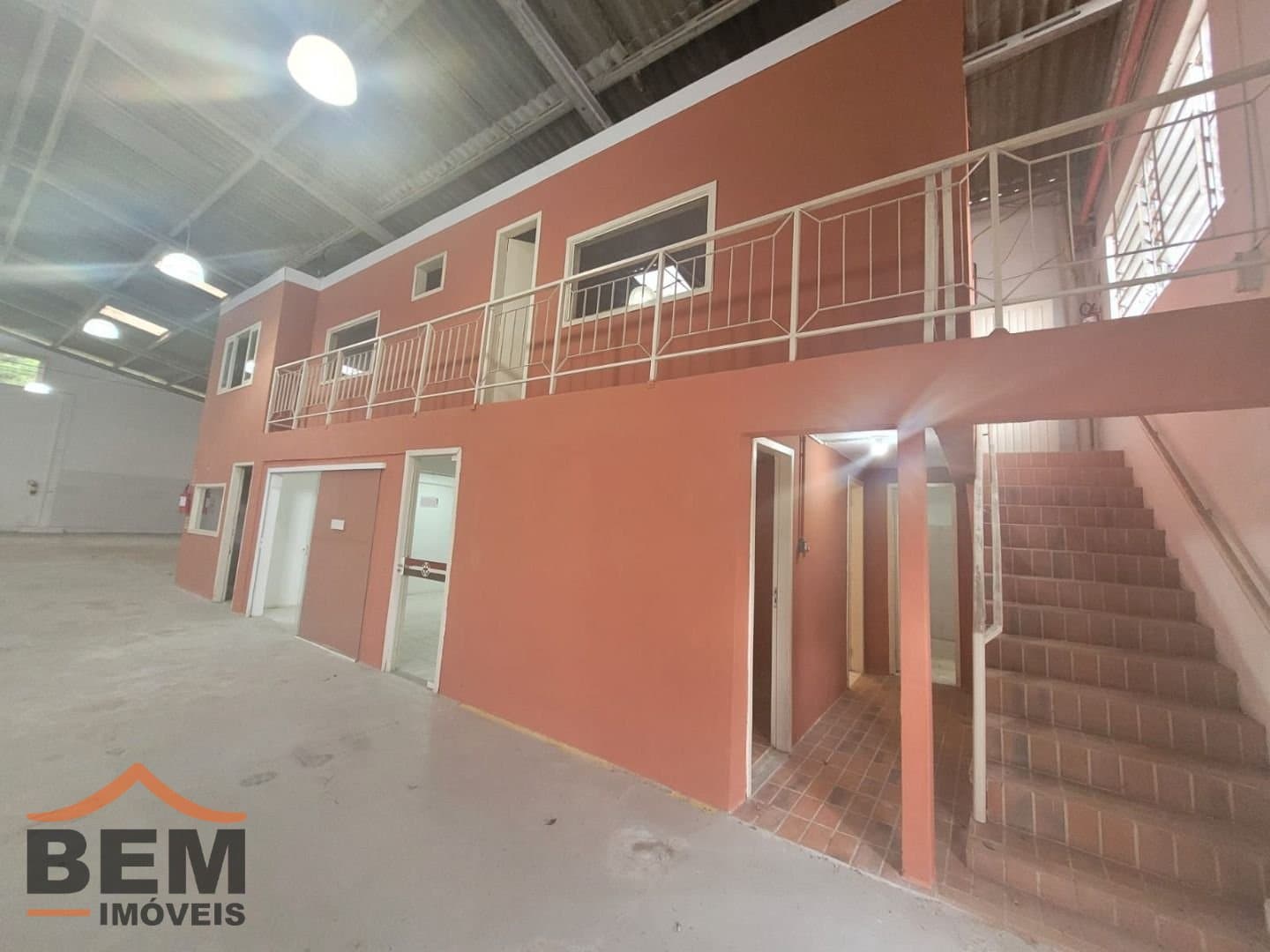 Galpão para Locação com 450m² no bairro Fazenda, em Itajaí