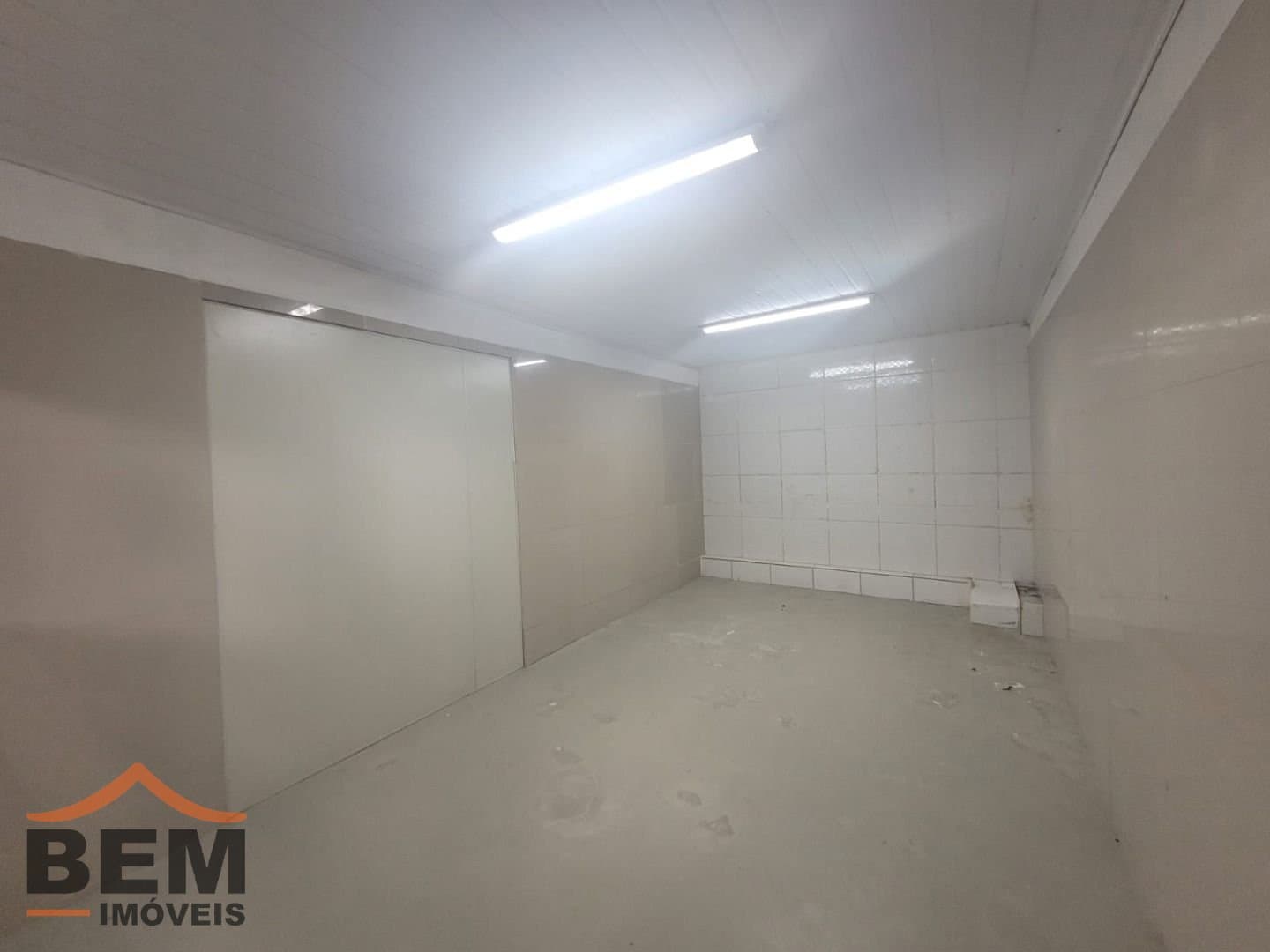 Galpão para Locação com 450m² no bairro Fazenda, em Itajaí