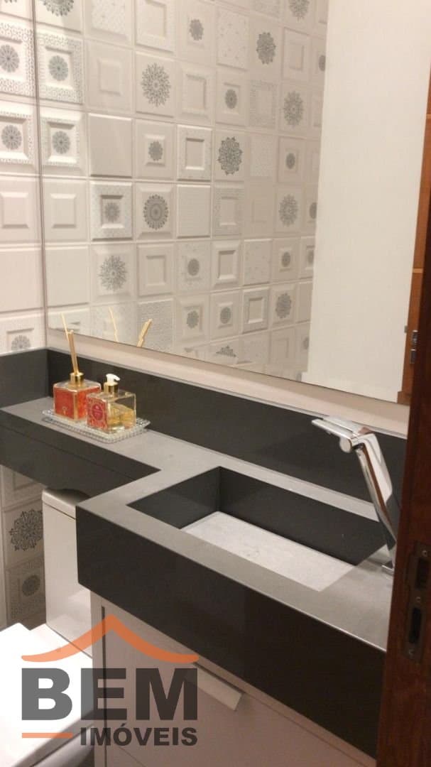 Casa para Venda com 3 quartos e 350m² no bairro São Judas, em Itajaí