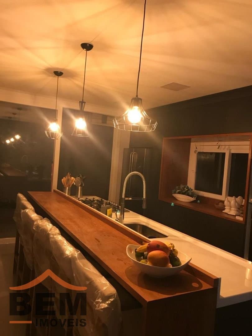 Casa para Venda com 3 quartos e 350m² no bairro São Judas, em Itajaí