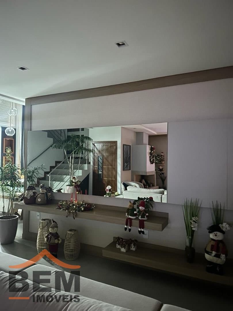 Casa para Venda com 3 quartos e 350m² no bairro São Judas, em Itajaí