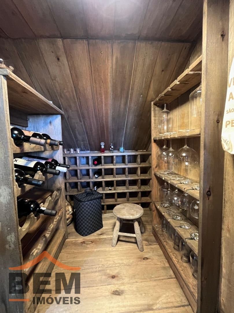 Apartamento para Venda com 3 quartos e 176m² no bairro Praia dos Amores, em Balneário Camboriú
