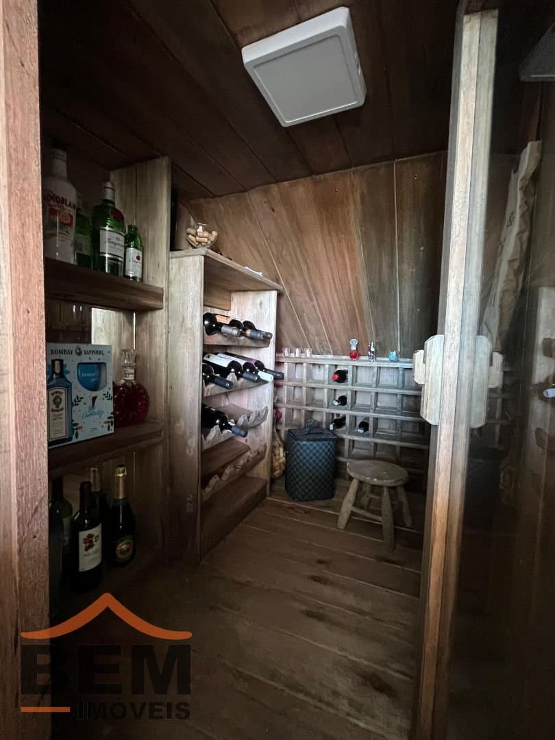 Apartamento para Venda com 3 quartos e 176m² no bairro Praia dos Amores, em Balneário Camboriú