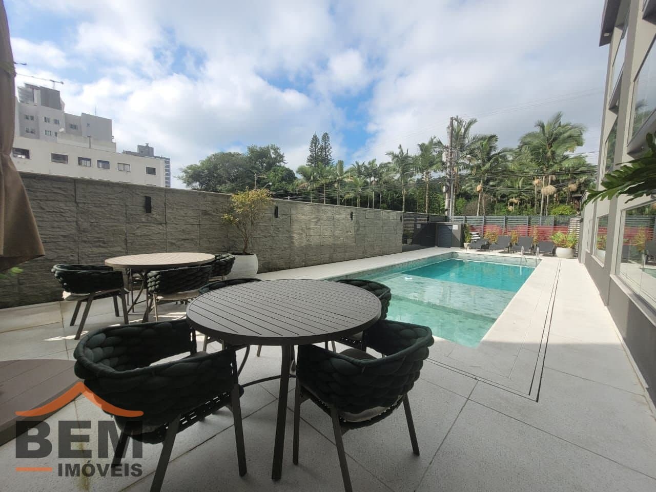 Apartamento para Locação com 2 quartos e 76m² no bairro Praia Brava, em Itajaí