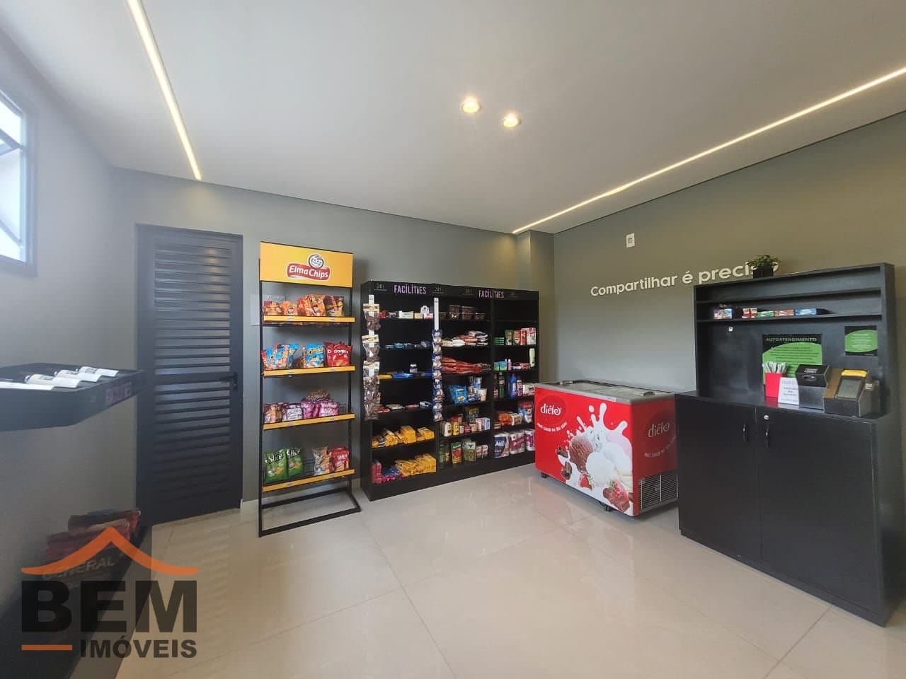 Apartamento para Locação com 2 quartos e 76m² no bairro Praia Brava, em Itajaí