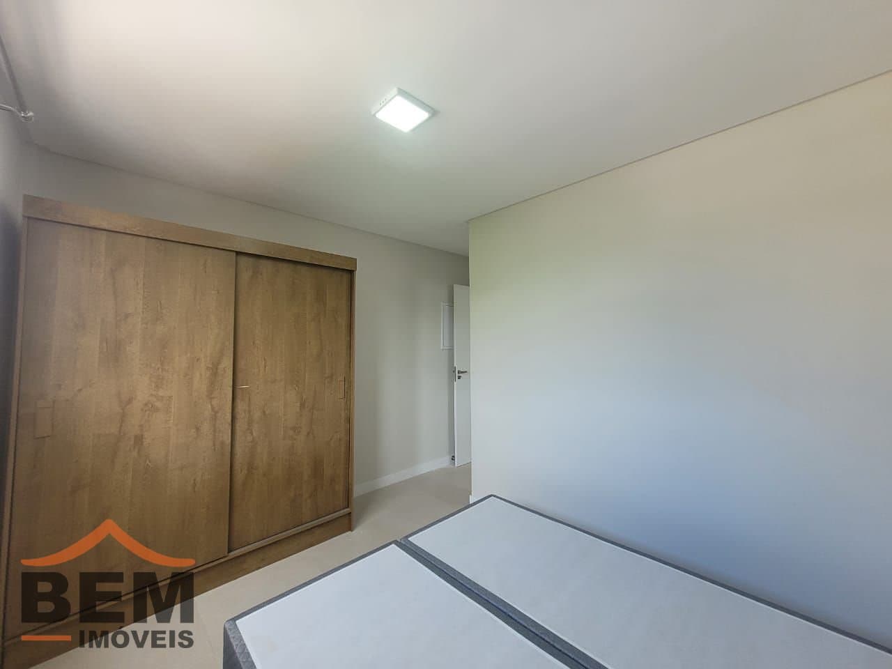 Apartamento para Locação com 2 quartos e 76m² no bairro Praia Brava, em Itajaí