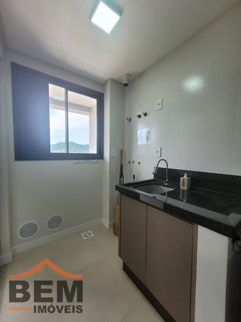 Apartamento para Locação com 2 quartos e 76m² no bairro Praia Brava, em Itajaí