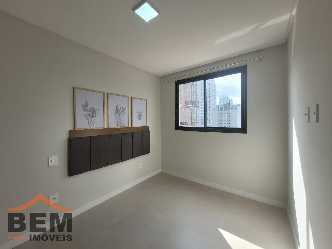 Apartamento para Locação com 2 quartos e 76m² no bairro Praia Brava, em Itajaí