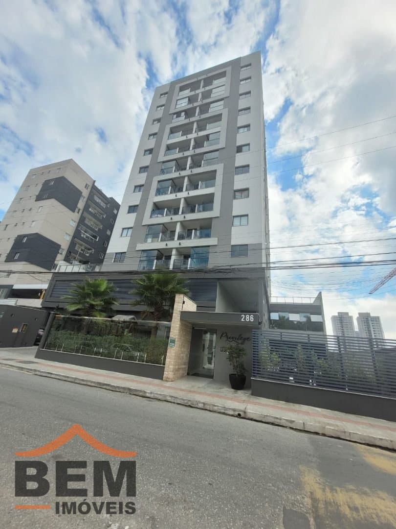 Apartamento para Locação com 2 quartos e 76m² no bairro Praia Brava, em Itajaí