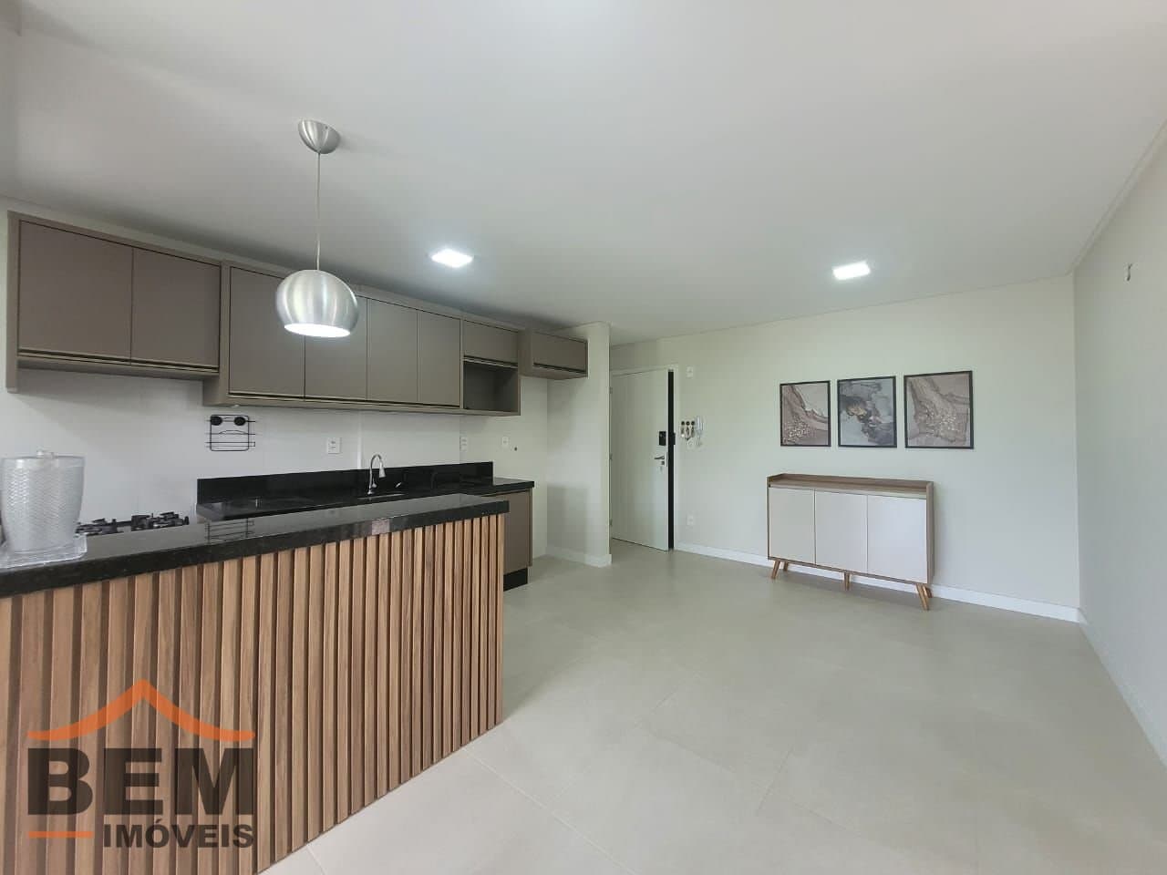 Apartamento para Locação com 2 quartos e 76m² no bairro Praia Brava, em Itajaí