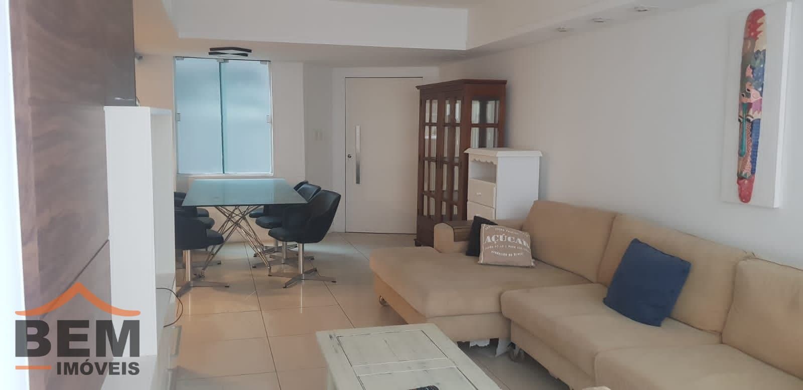 Apartamento para Locação com 3 quartos e 90m² no bairro Centro, em Balneário Camboriú: 03- SALA DE ESTAR 