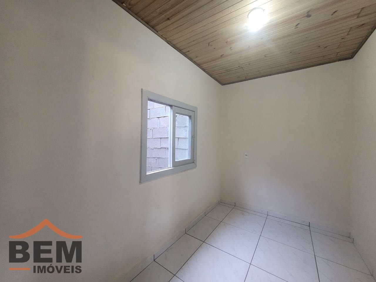 Casa para Locação com 2 quartos e 35m² no bairro Baia, em Itajaí