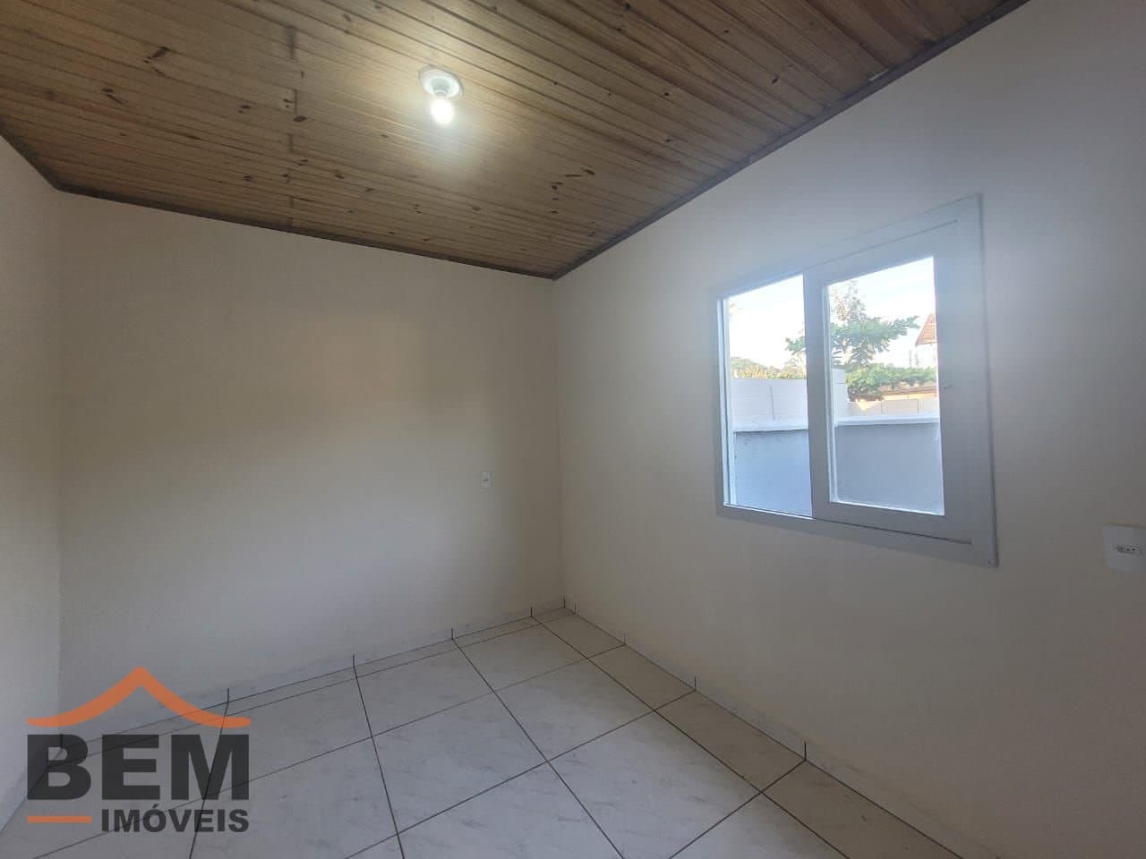 Casa para Locação com 2 quartos e 35m² no bairro Baia, em Itajaí