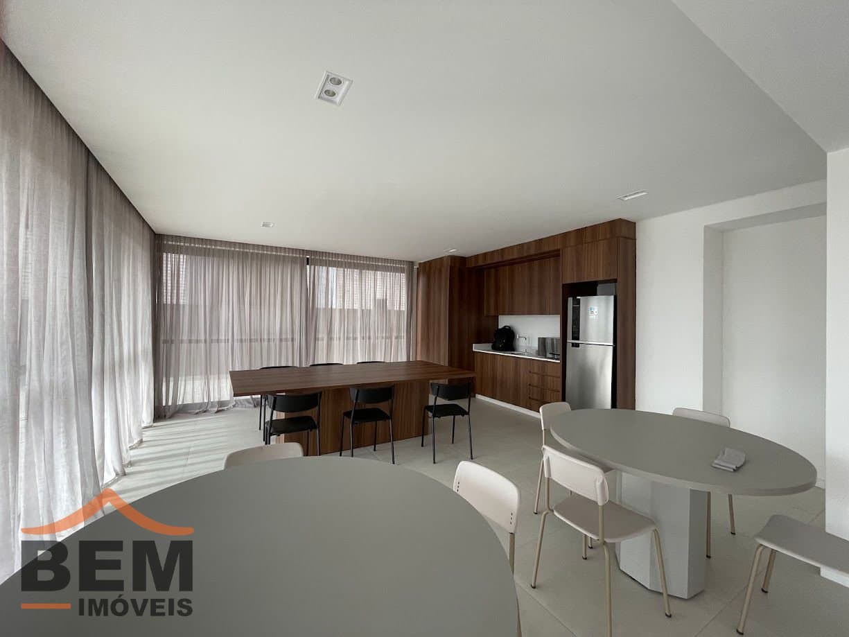 Apartamento para Locação com 1 quarto e 40m² no bairro Centro, em Itajaí