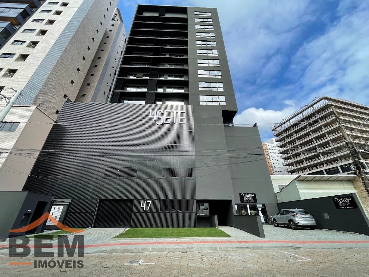 Apartamento para Locação com 1 quarto e 40m² no bairro Centro, em Itajaí
