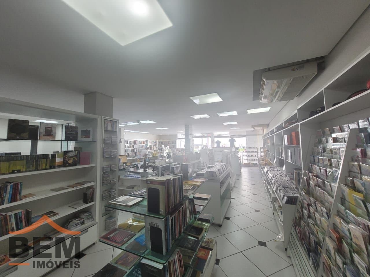 Salas/Conjuntos para Locação com 120m² no bairro Centro, em Itajaí