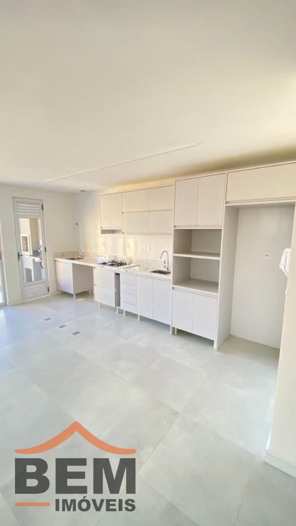 Apartamento para Locação com 2 quartos e 70m² no bairro São João, em Itajaí