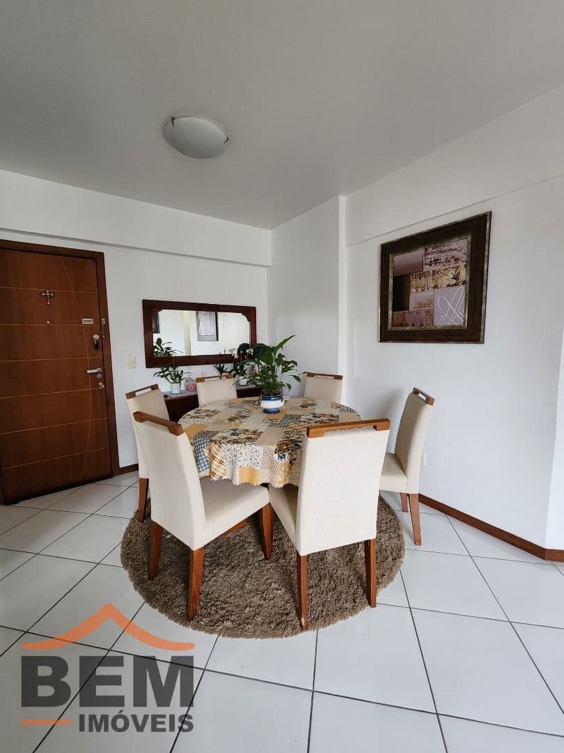 Apartamento para Venda com 3 quartos e 87m² no bairro Vila Operária, em Itajaí