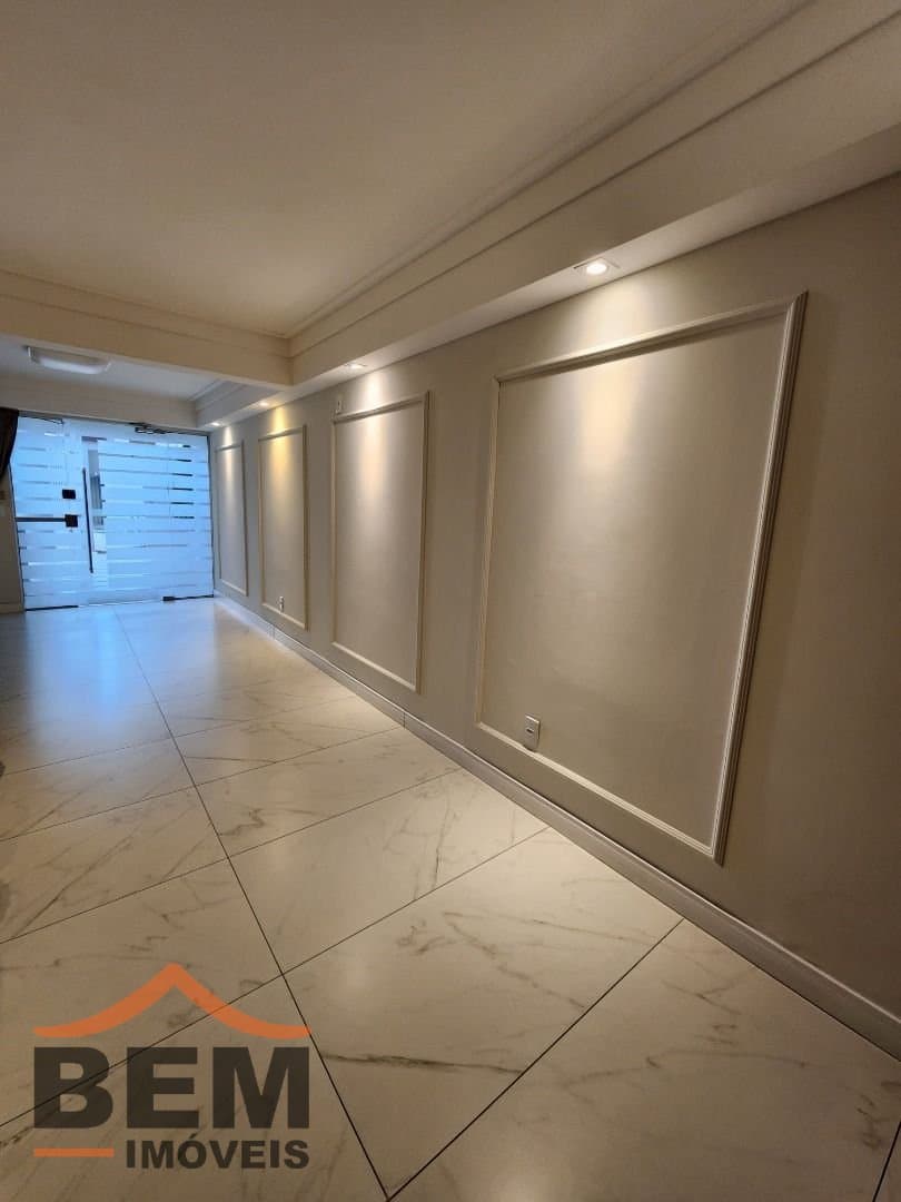 Apartamento para Venda com 3 quartos e 87m² no bairro Vila Operária, em Itajaí