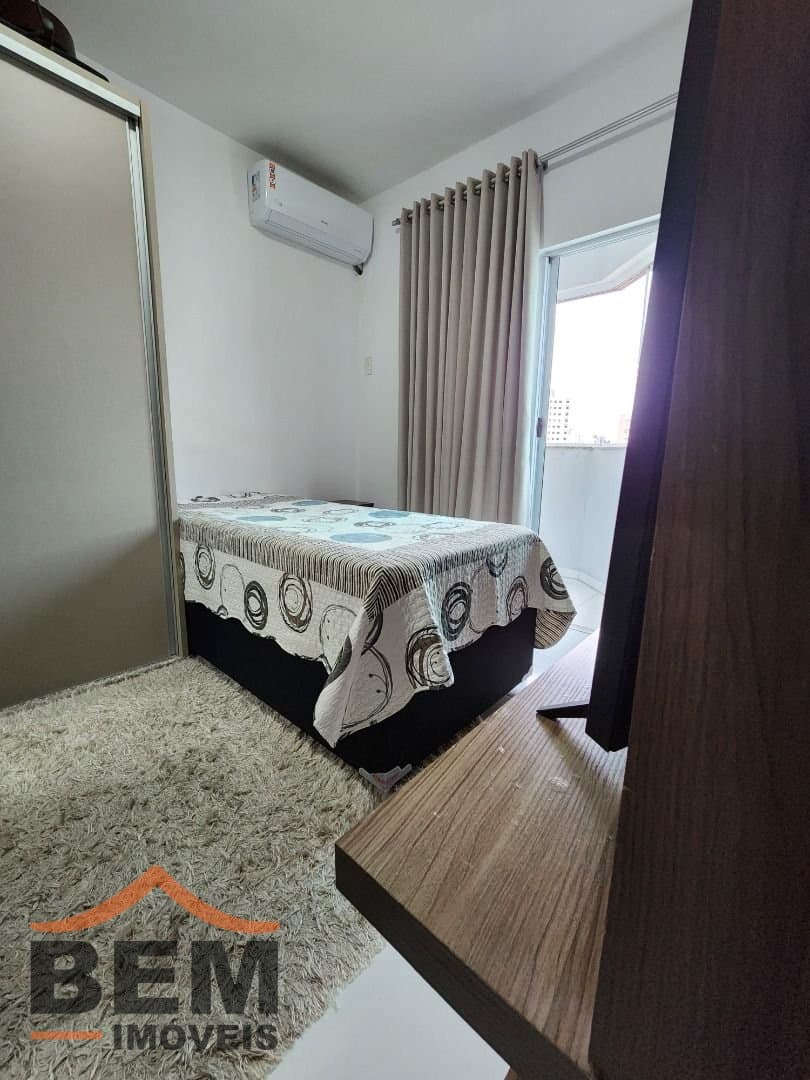 Apartamento para Venda com 3 quartos e 87m² no bairro Vila Operária, em Itajaí