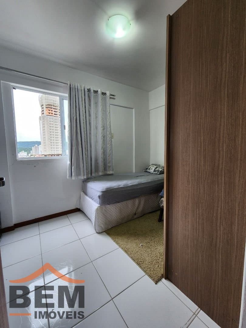 Apartamento para Venda com 3 quartos e 87m² no bairro Vila Operária, em Itajaí