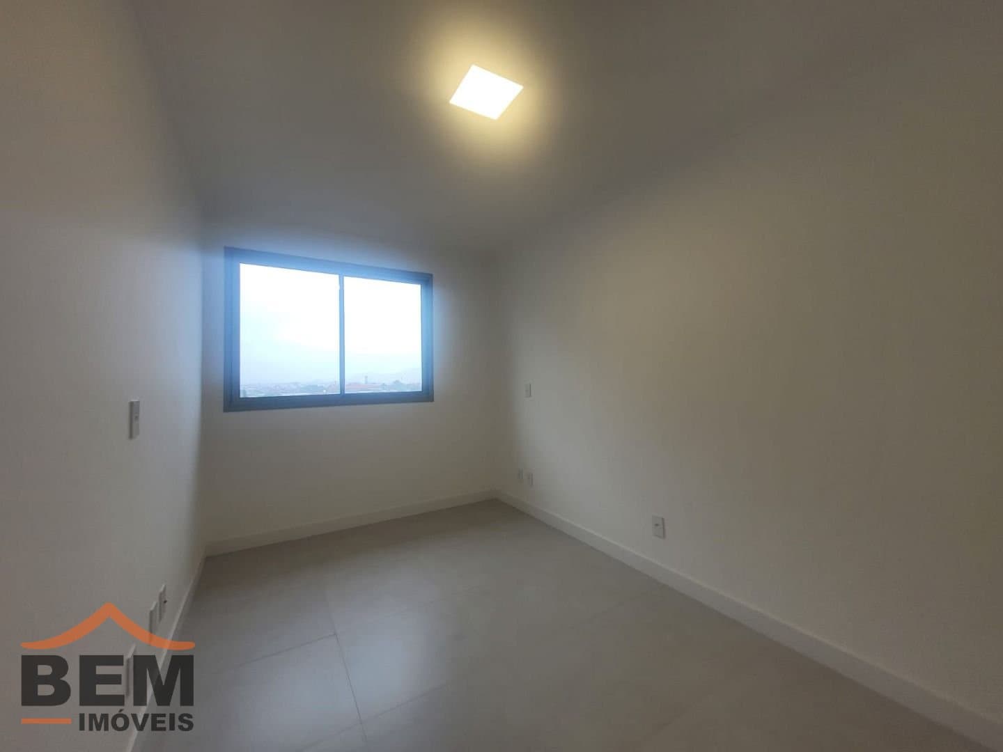 Apartamento para Locação com 2 quartos e 66m² no bairro São Vicente, em Itajaí