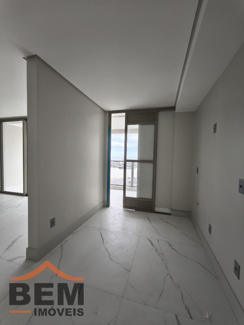 Apartamento para Venda com 3 quartos e 134m² no bairro Centro, em Itajaí