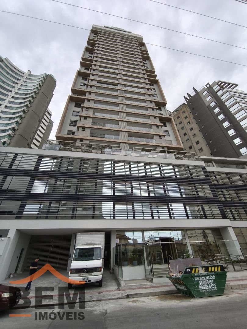 Apartamento para Venda com 3 quartos e 134m² no bairro Centro, em Itajaí