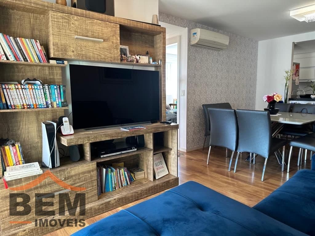 Apartamento para Venda com 2 quartos no bairro Centro, em Itajaí