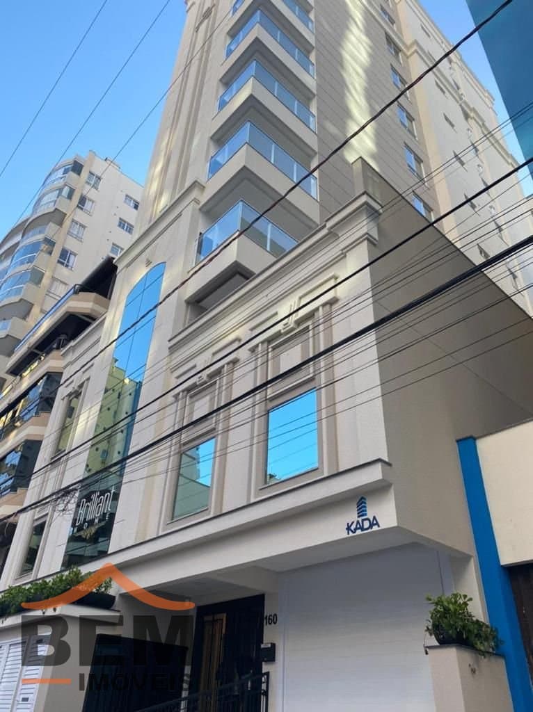 Apartamento para Venda com 3 quartos e 118m² no bairro Meia Praia, em Itapema