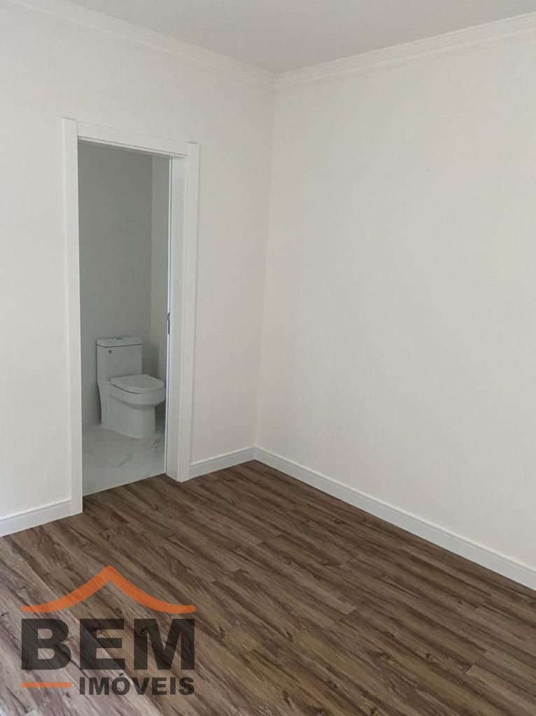 Apartamento para Venda com 3 quartos e 118m² no bairro Meia Praia, em Itapema
