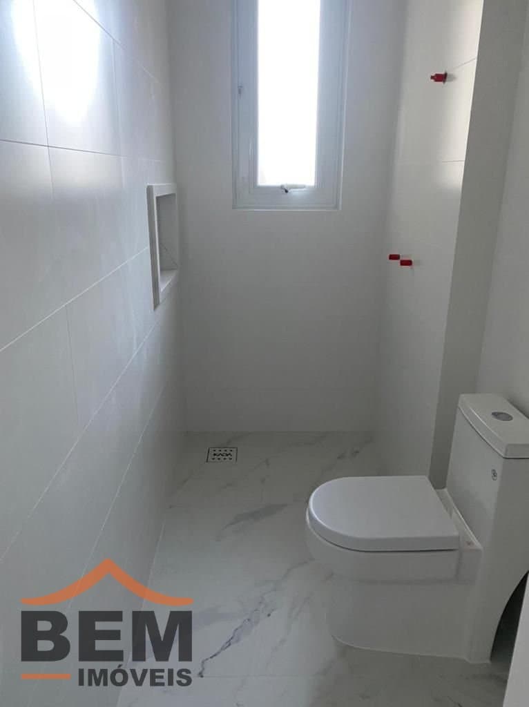 Apartamento para Venda com 3 quartos e 118m² no bairro Meia Praia, em Itapema
