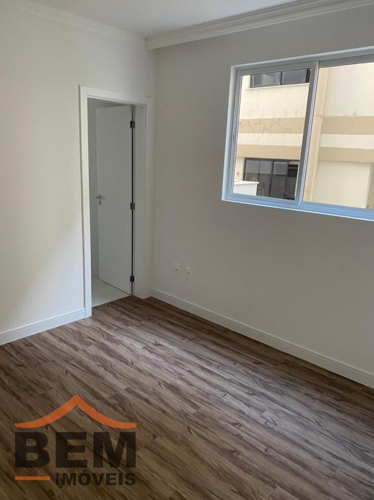 Apartamento para Venda com 3 quartos e 118m² no bairro Meia Praia, em Itapema