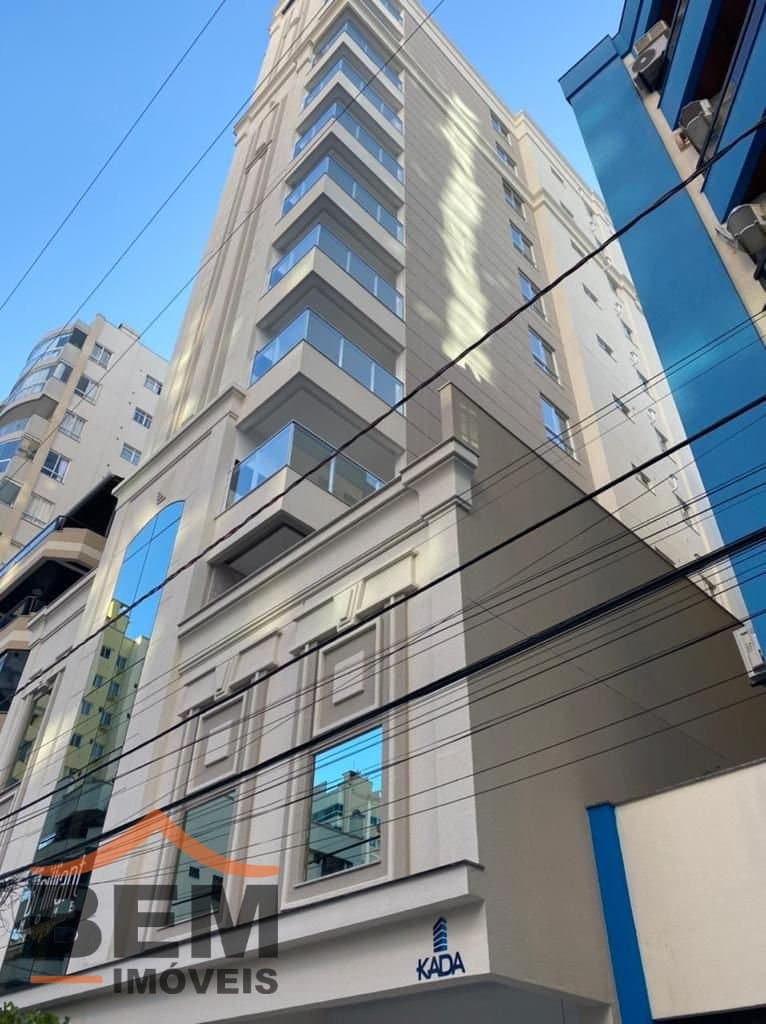 Apartamento para Venda com 3 quartos e 118m² no bairro Meia Praia, em Itapema