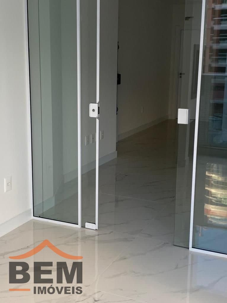 Apartamento para Venda com 3 quartos e 118m² no bairro Meia Praia, em Itapema