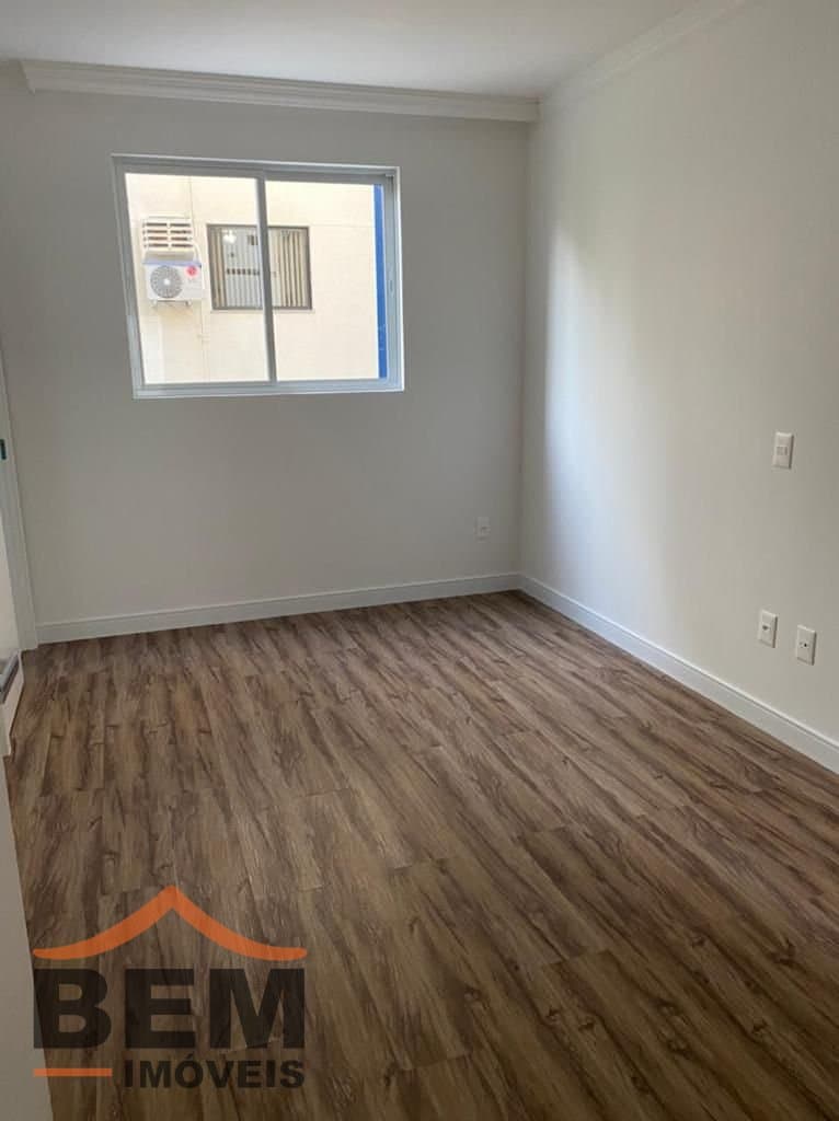Apartamento para Venda com 3 quartos e 118m² no bairro Meia Praia, em Itapema