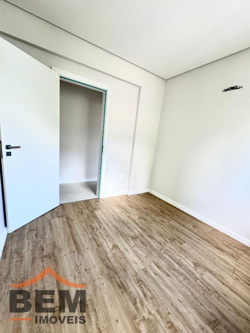 Apartamento para Venda com 3 quartos e 79m² no bairro Dom Bosco, em Itajaí