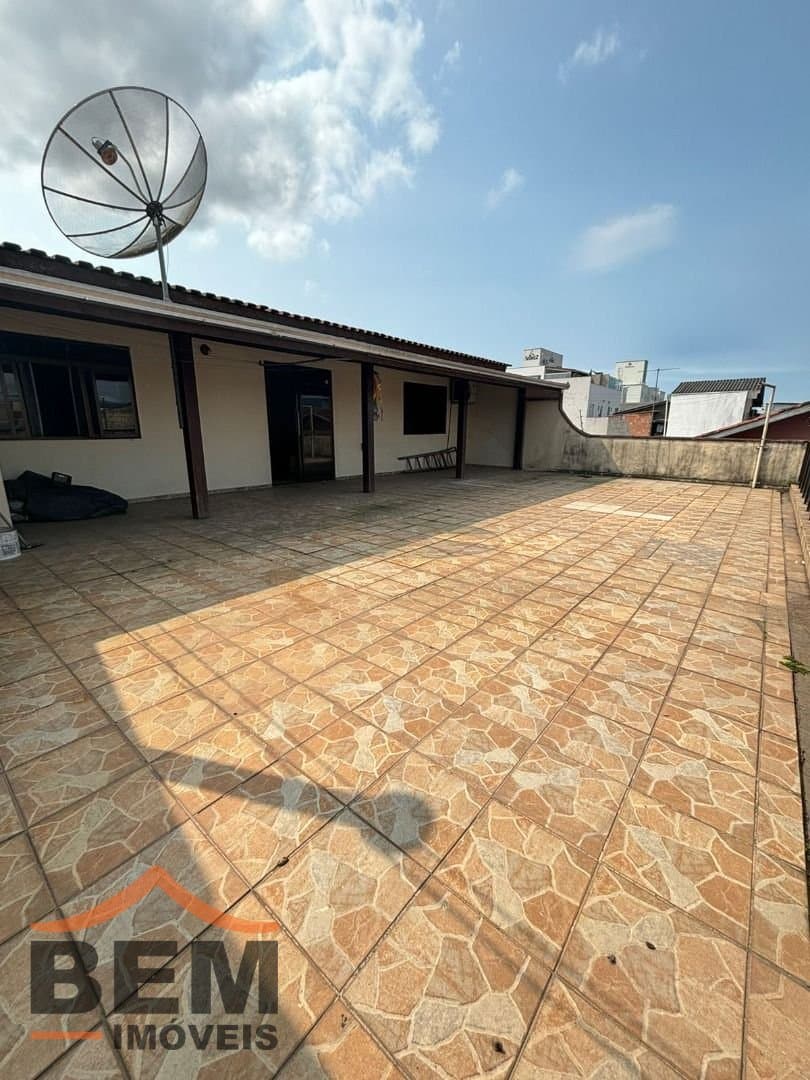 Casa para Venda com 4 quartos e 264m² no bairro São Vicente, em Itajaí