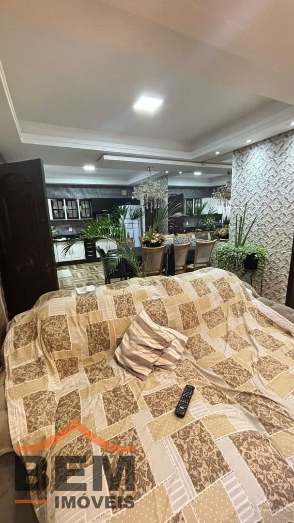 Casa para Venda com 3 quartos e 256m² no bairro São Vicente, em Itajaí