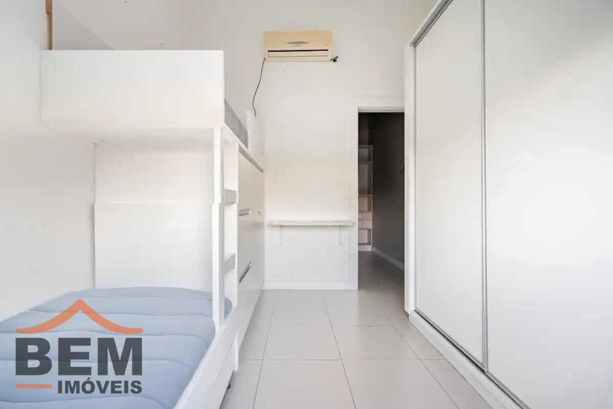 Casa para Venda com 3 quartos e 136m² no bairro Centro, em Balneário Camboriú